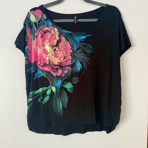 Y2K Black Floral Women's Tee EUC
